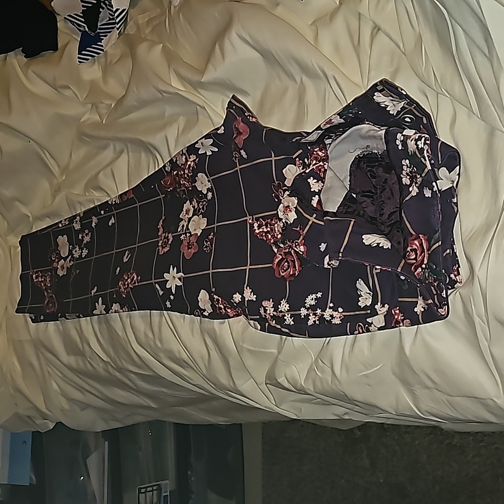 Floral Eggplant capris